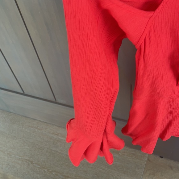 Guess top red colour - Picture 5 of 5